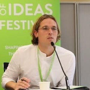 Max Sanderson