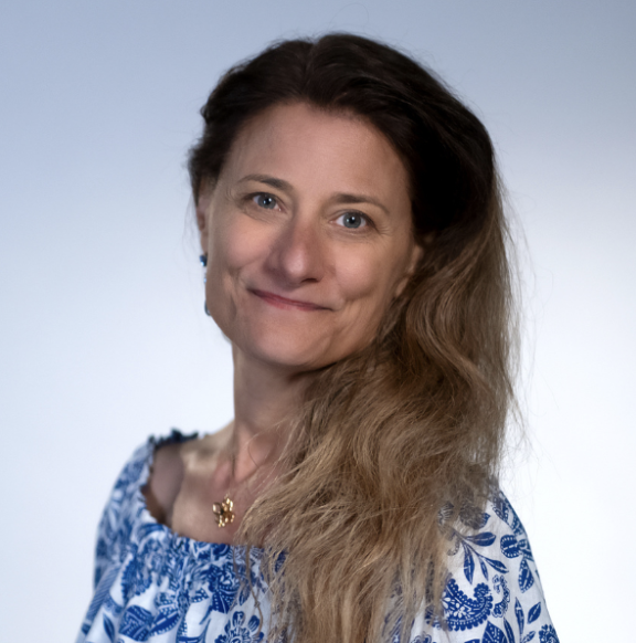 Stephanie Armour